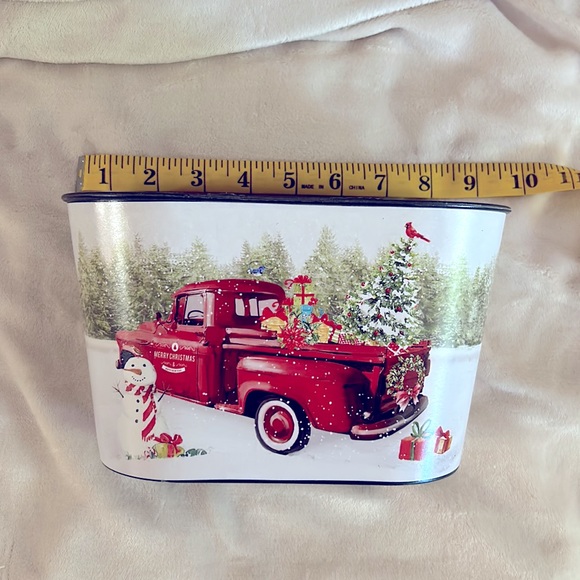 Christmas Bucket - Picture 3 of 3